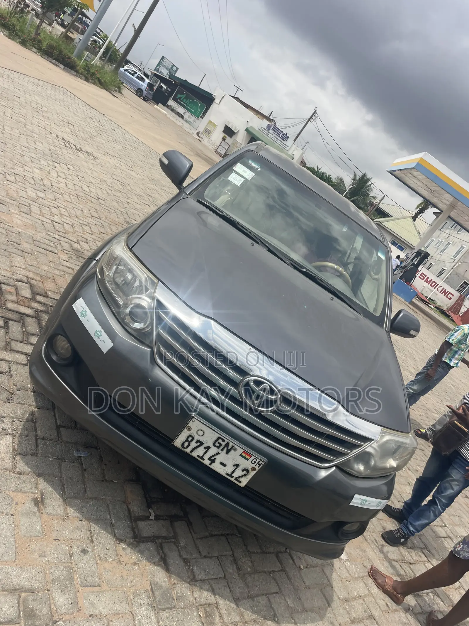 Toyota Fortuner 2012