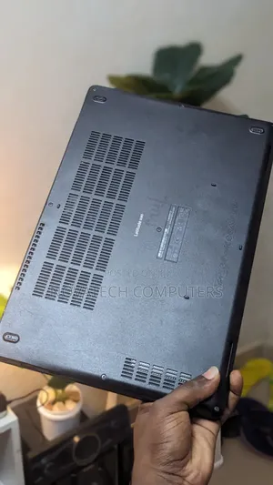 Laptop Dell Latitude 5580 8GB Intel Core i5 SSD 256GB