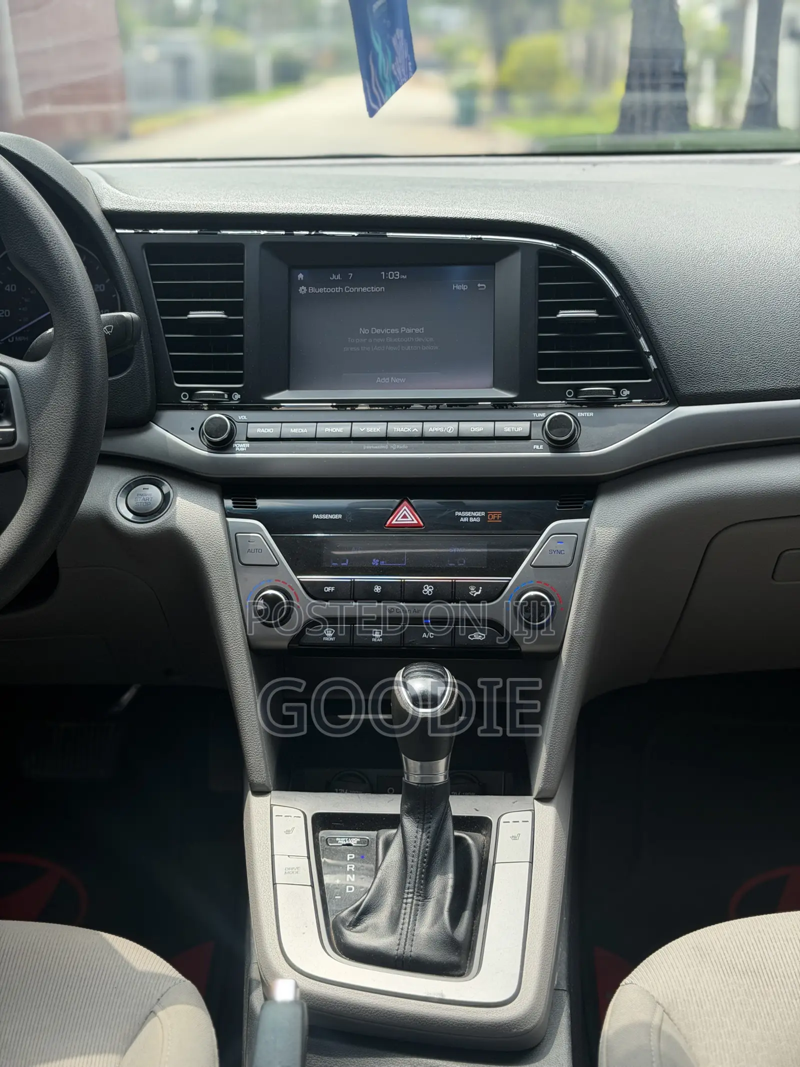 Hyundai Elantra Value Edition 2018 Blue