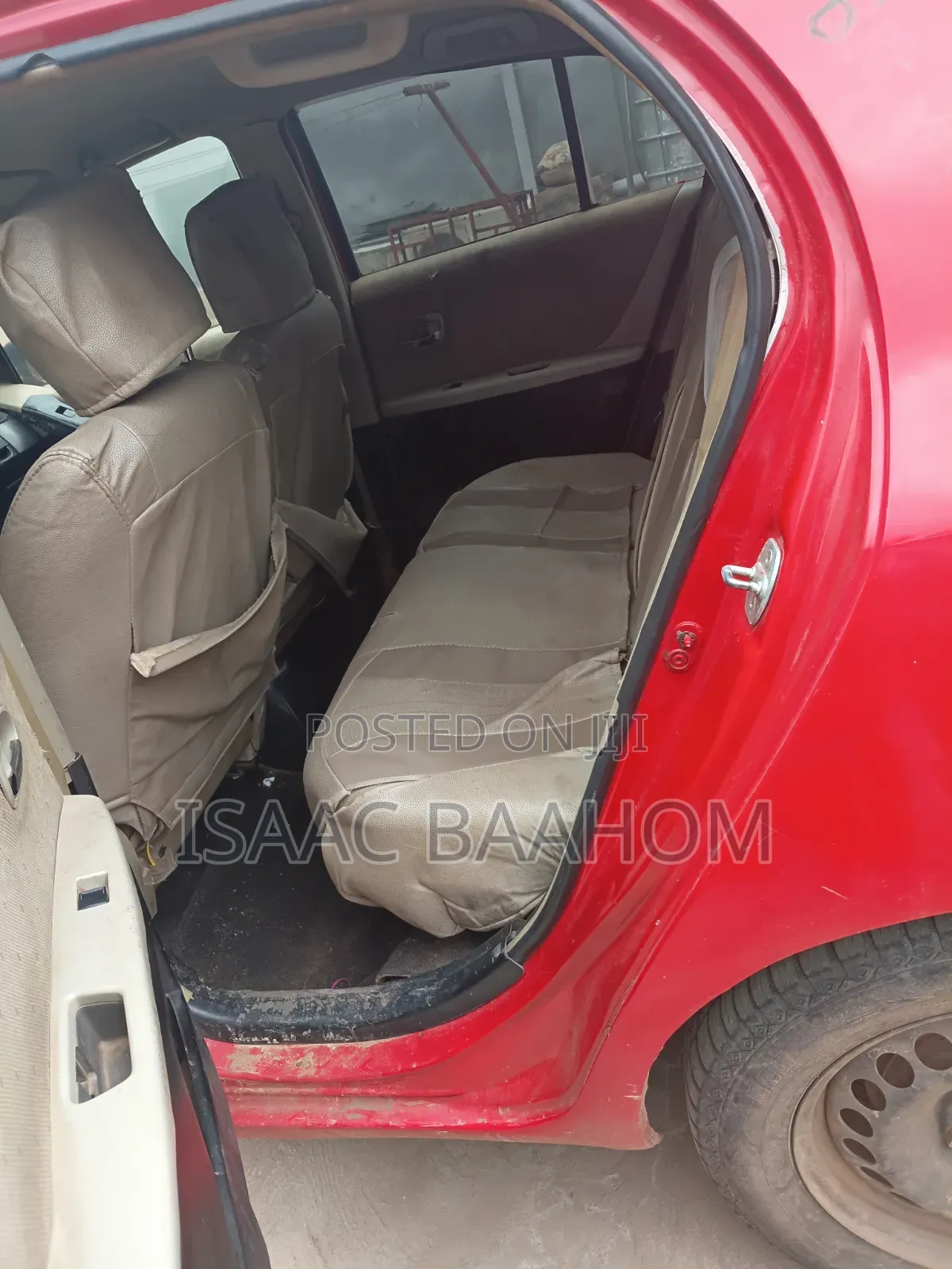 Toyota Vitz 2010 Red