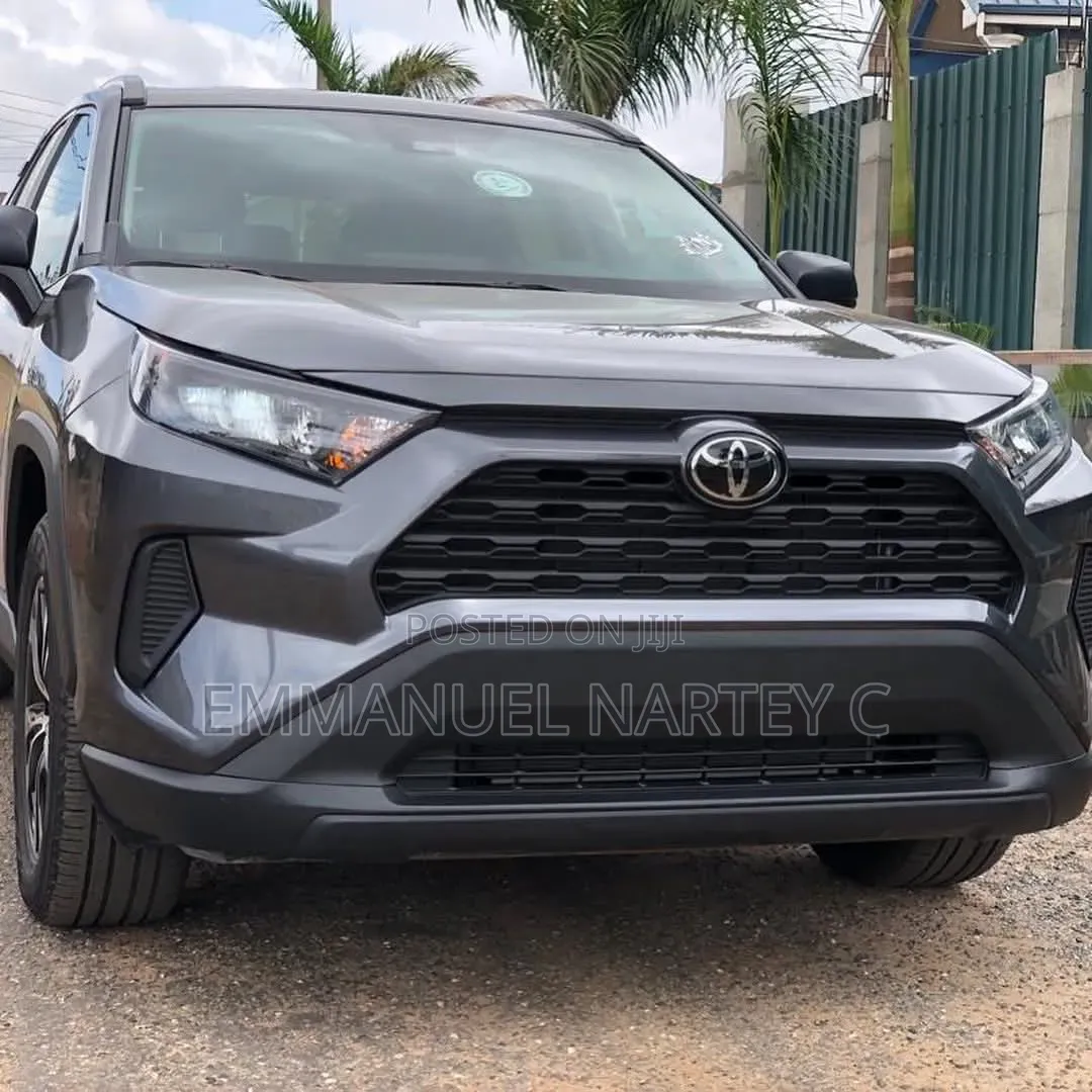 Toyota RAV4 2021 Gray