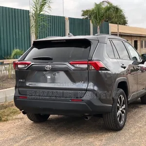Toyota RAV4 2021 Gray