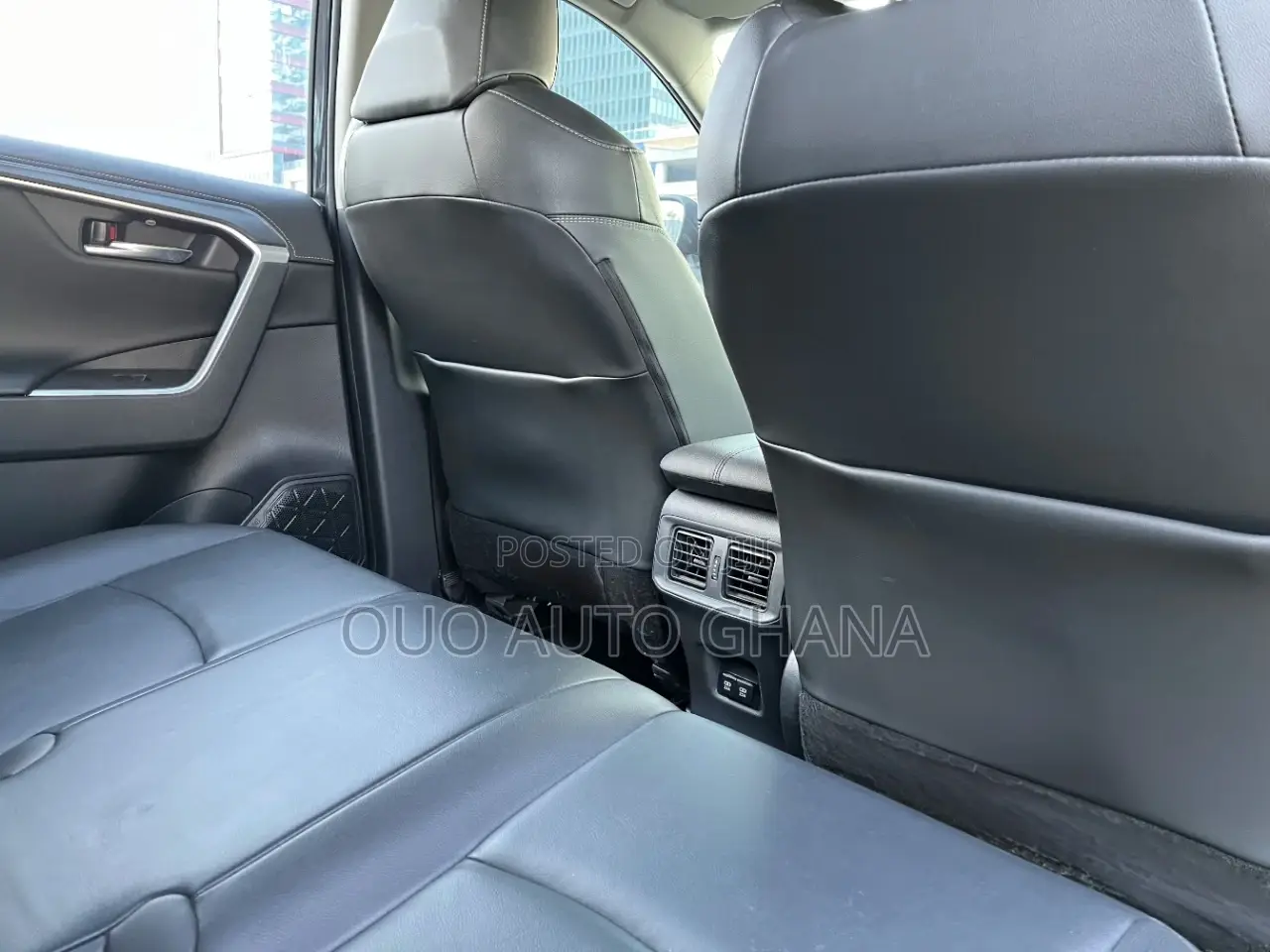 Toyota RAV4 LE 2021 Black