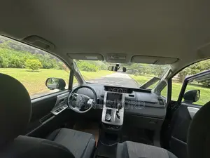 Toyota Voxy X 4WD 8-Seater 2012 Black