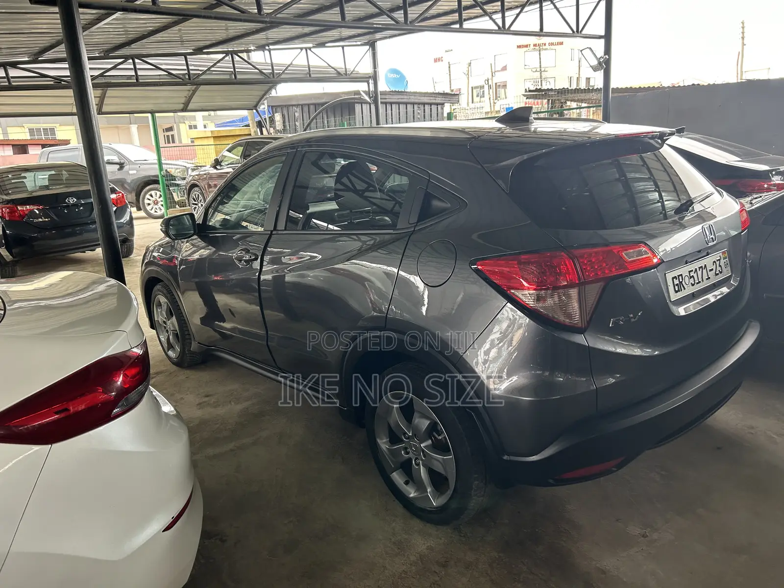 Honda HR-V 4dr SUV (1.5L 4cyl CVT) 2016 Gray