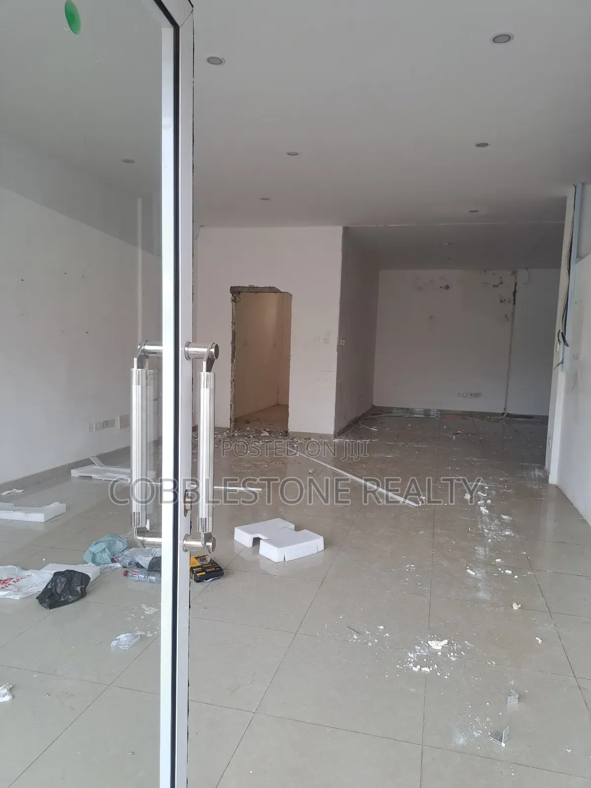 Showroom for Rent in Spintex Road