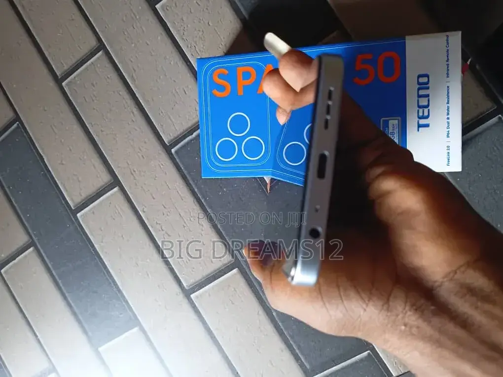 New Tecno Spark 50 128 GB Blue