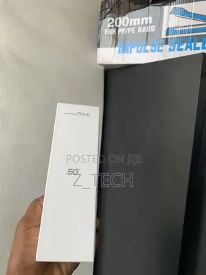 New LG Velvet 128 GB Black