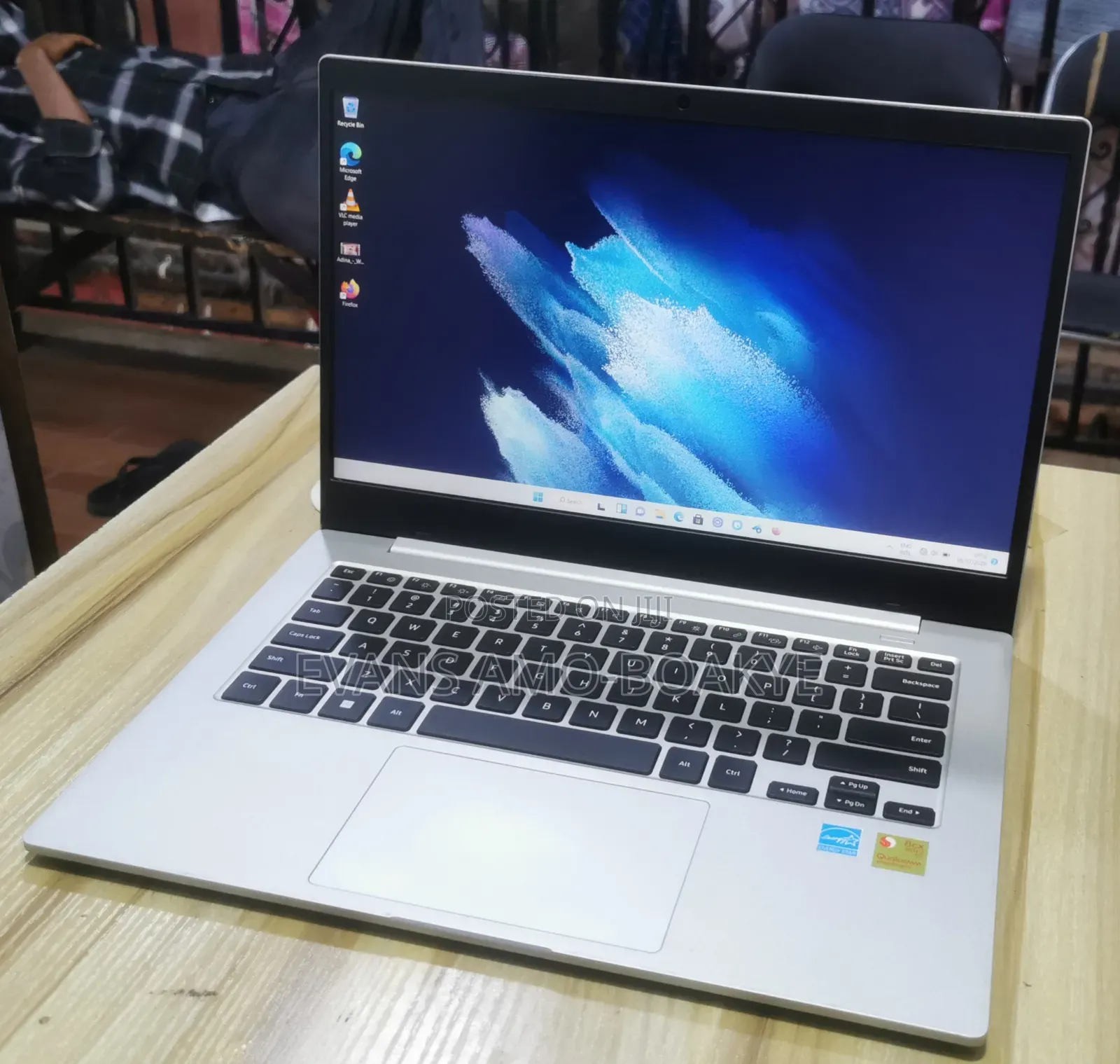 Laptop Samsung Galaxy Book 2 8GB Qualcomm Snapdragon X Plus SSD 256GB
