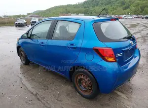 Toyota Yaris 2015 Blue