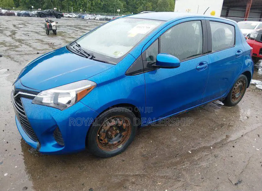 Toyota Yaris 2015 Blue