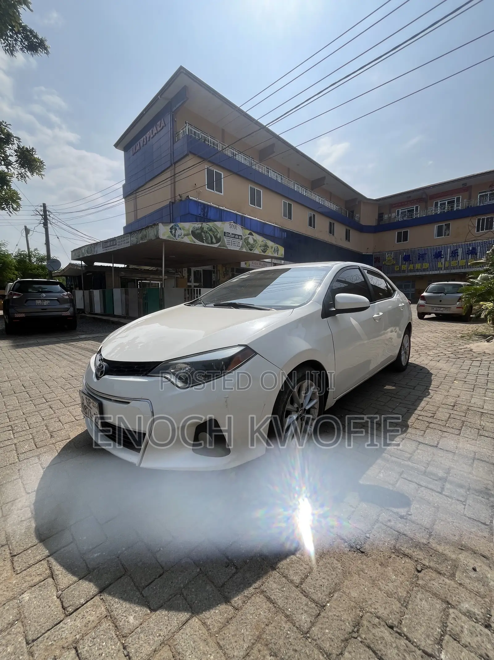Toyota Corolla LE 2024 White