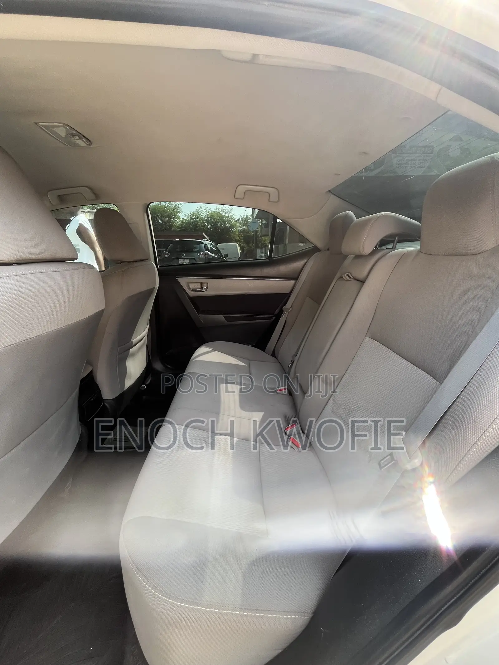 Toyota Corolla LE 2024 White