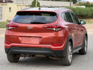 Hyundai Tucson Eco AWD 2017 Orange