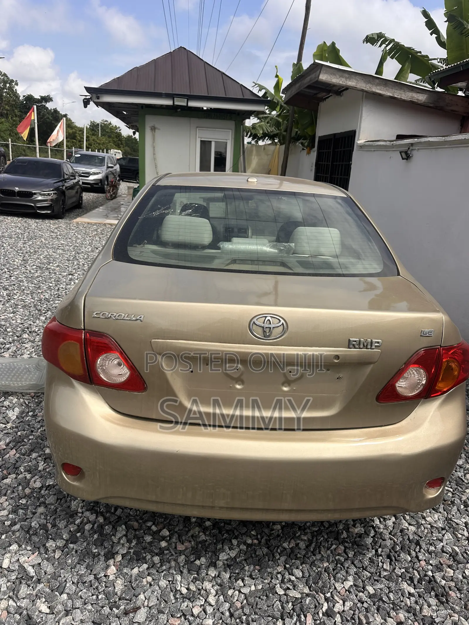Toyota Corolla LE 4dr Sedan (1.8L 4cyl 4A) 2010 Gold