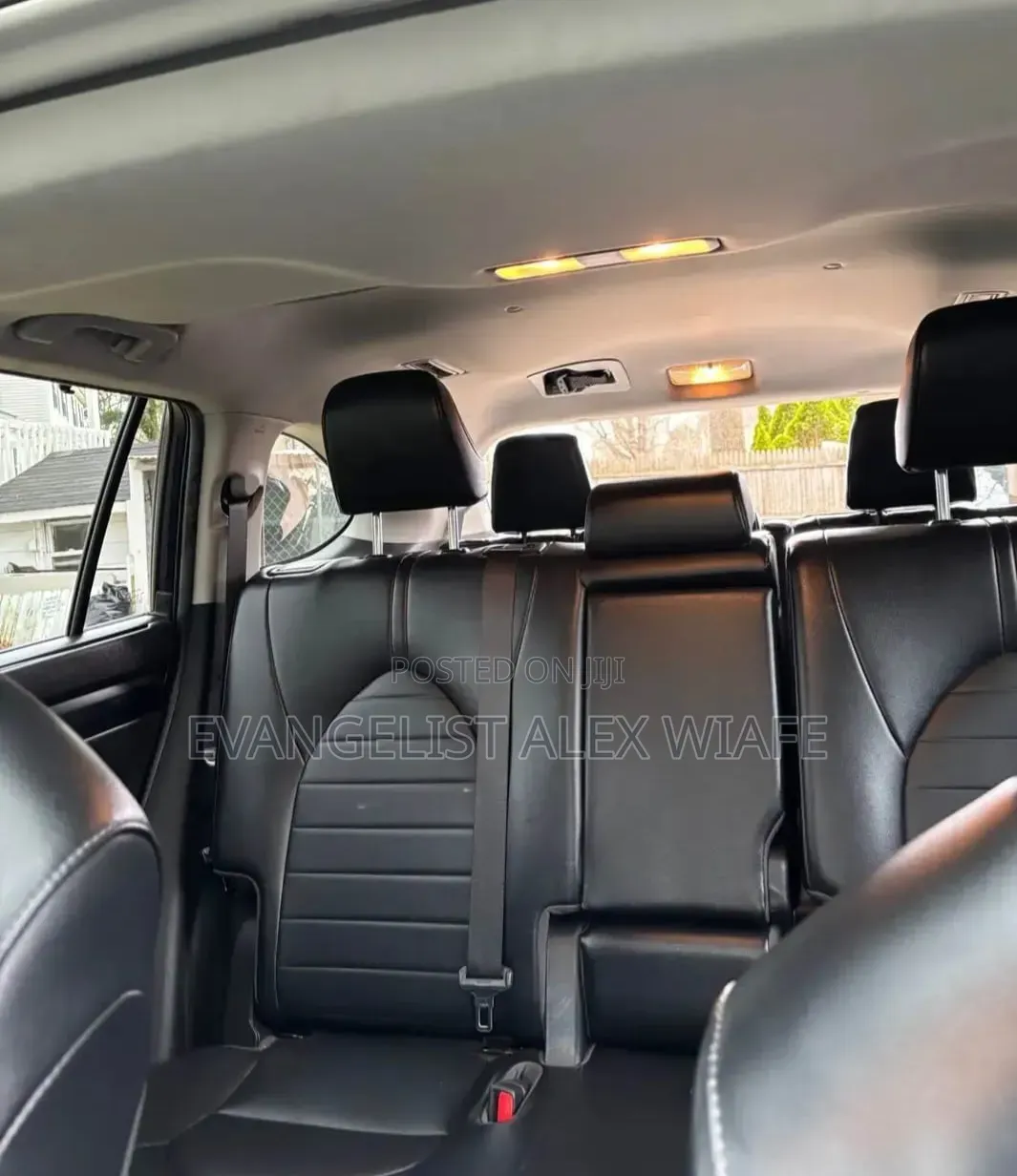 Toyota Highlander 2022 Blue