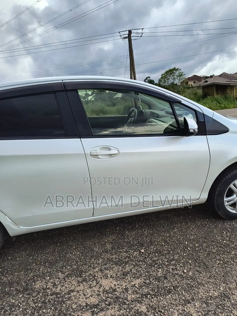 Toyota Vitz 2014 White