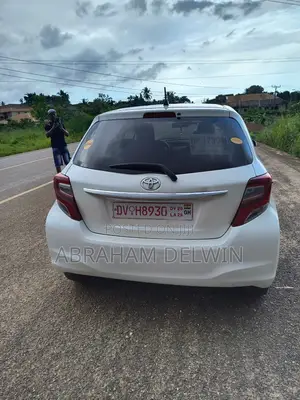 Toyota Vitz 2014 White