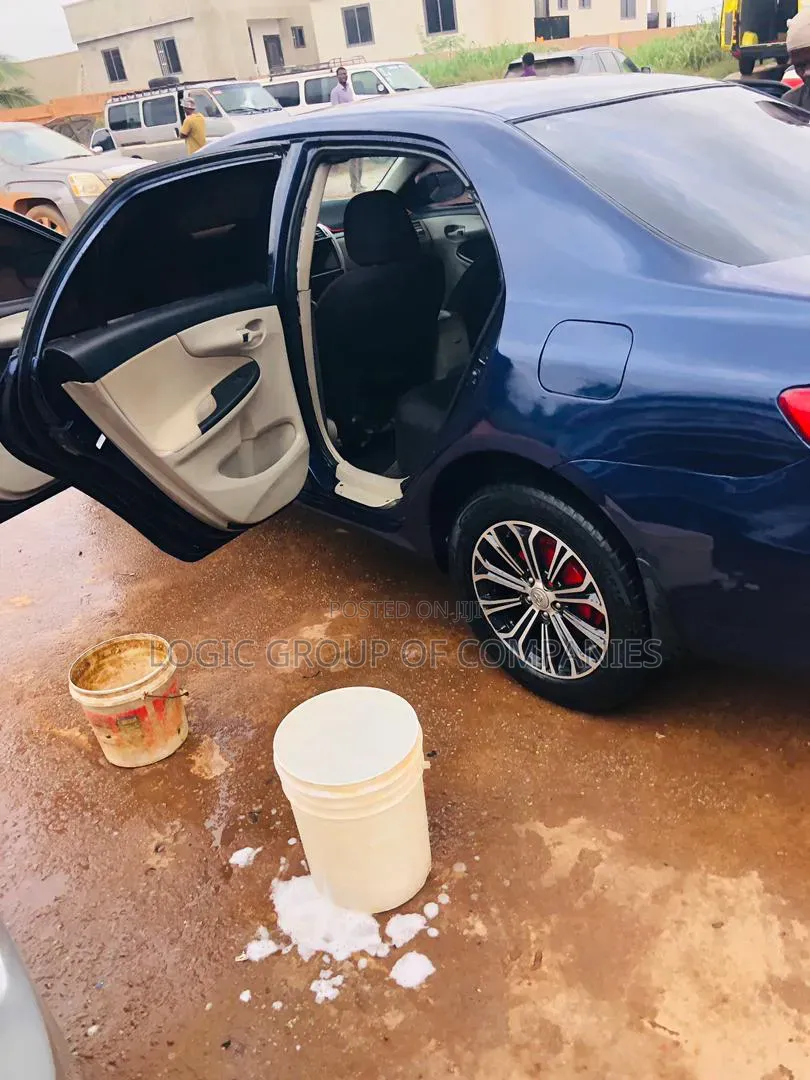 Toyota Corolla 2013 Blue