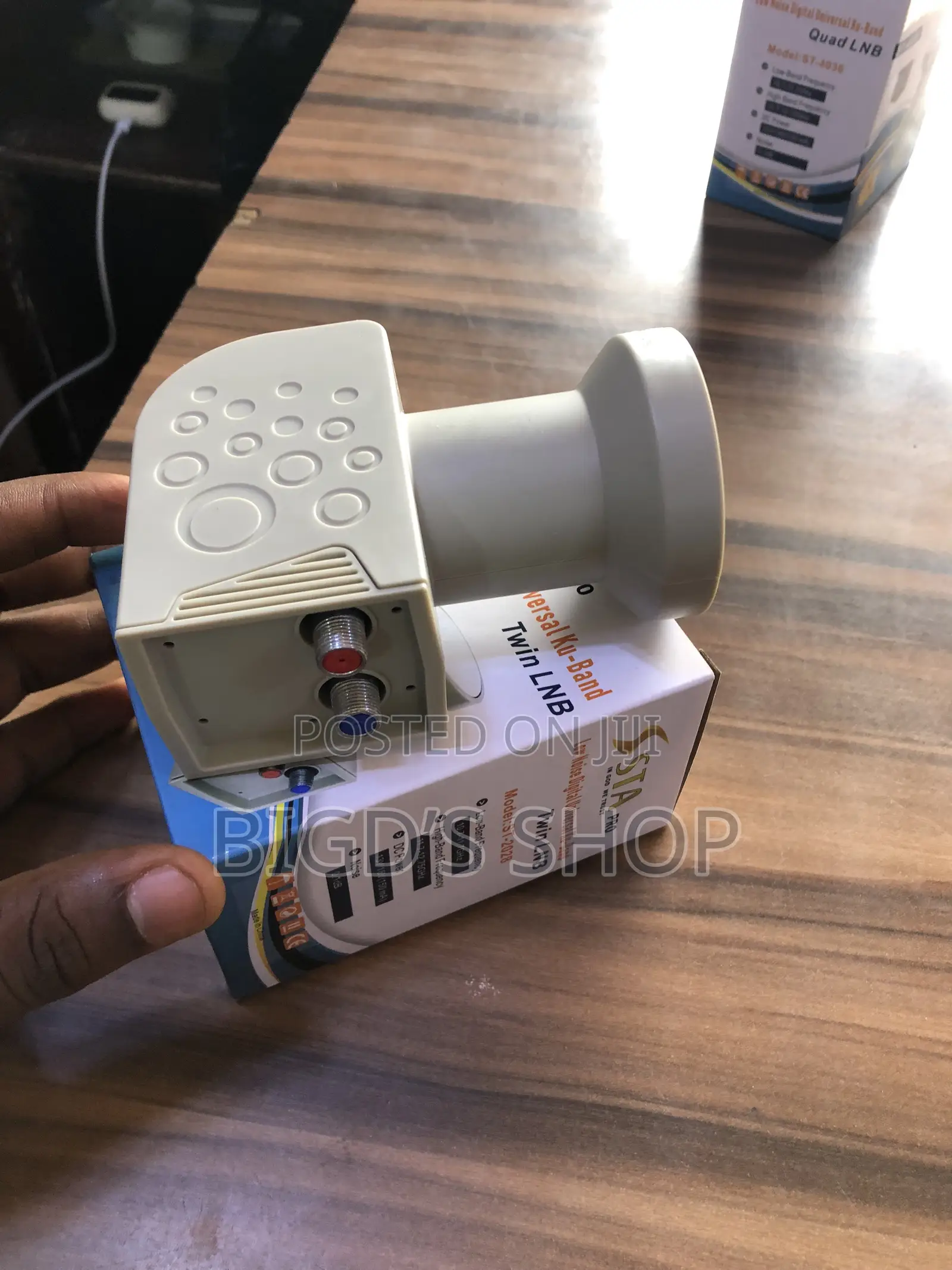 Sta 2way LNB