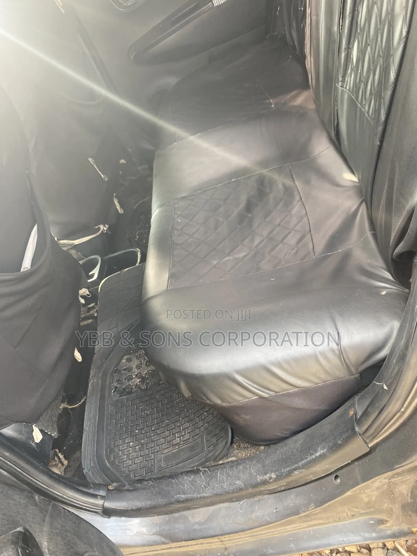 Toyota Yaris 2012 Gray