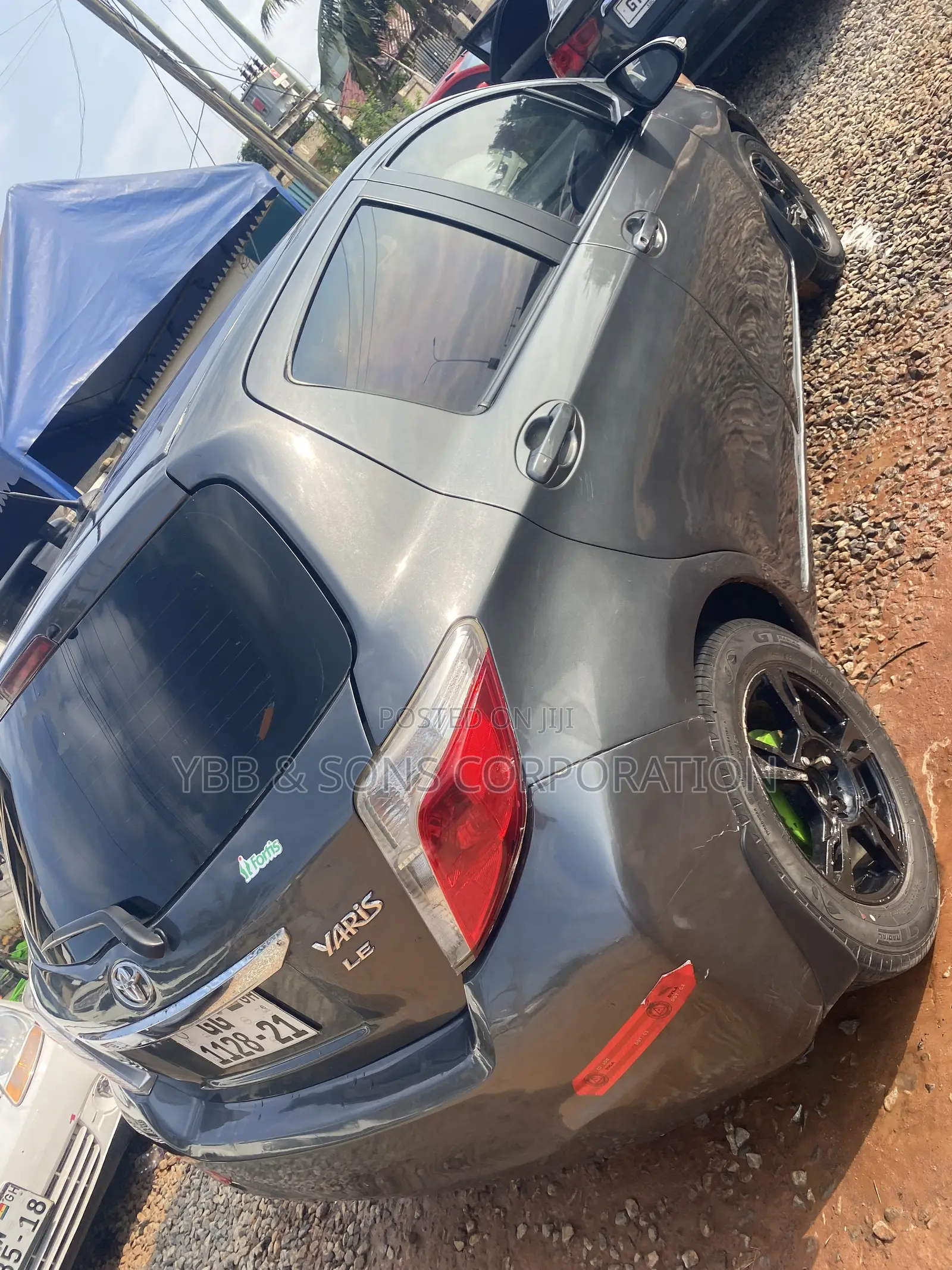Toyota Yaris 2012 Gray