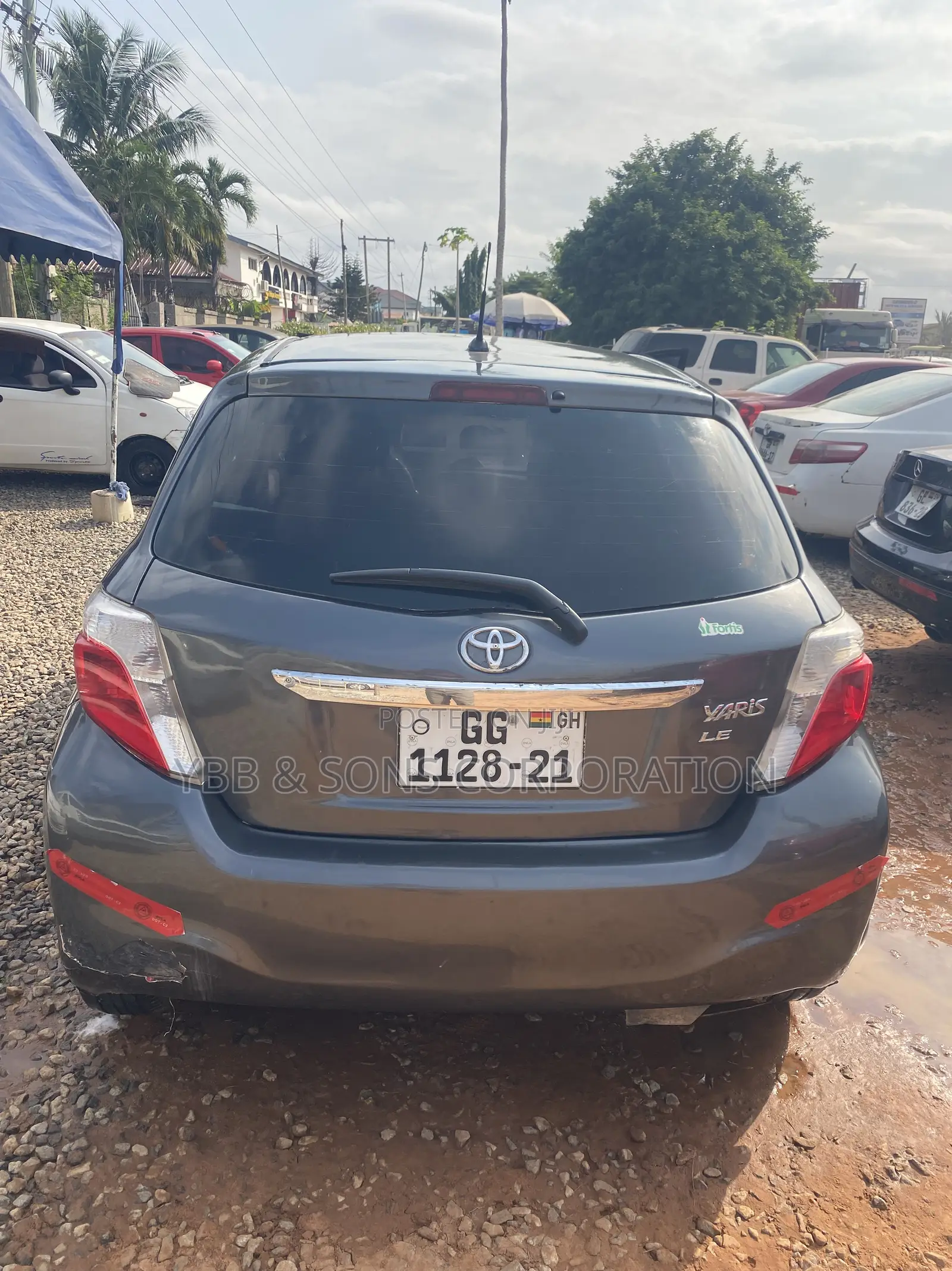 Toyota Yaris 2012 Gray