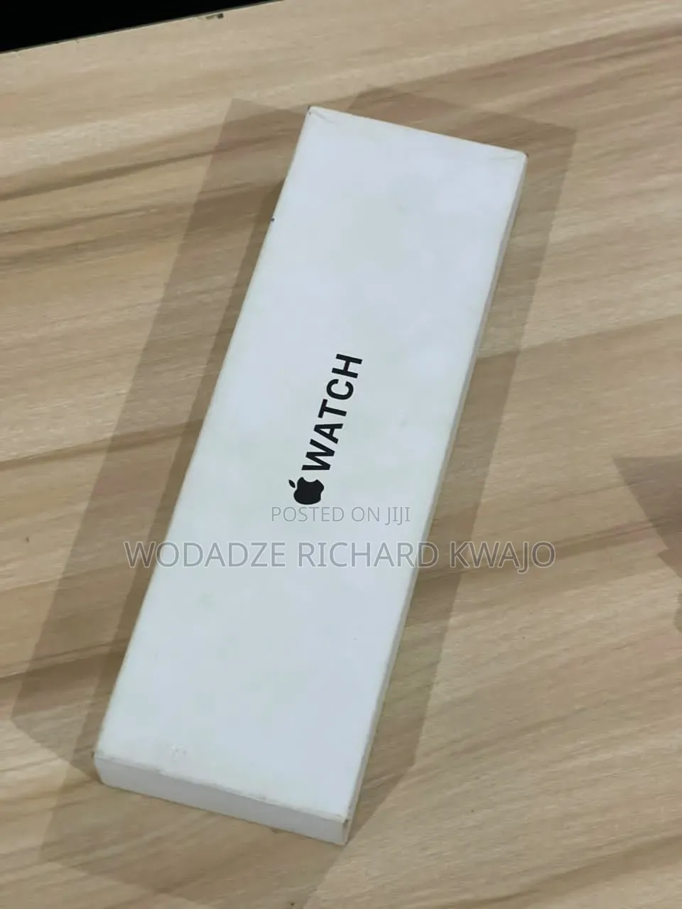 Apple. Wach