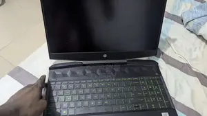 Laptop HP Pavilion 15 8GB Intel Core i5 HDD+SSD 512GB