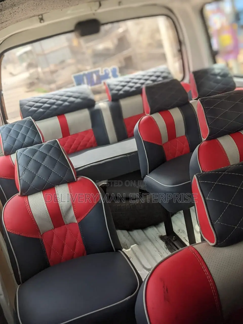 Toyota HiAce 2010 White