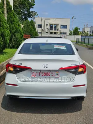 Honda Civic Sport 2022 White