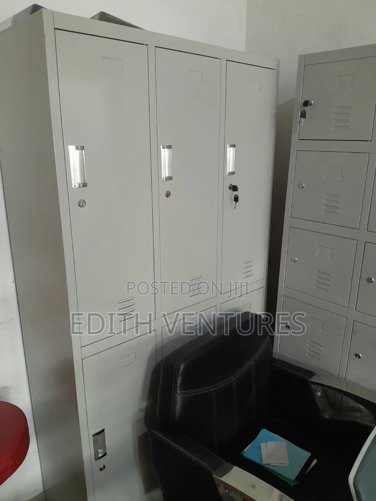 6 Doors Lockable Cabinet