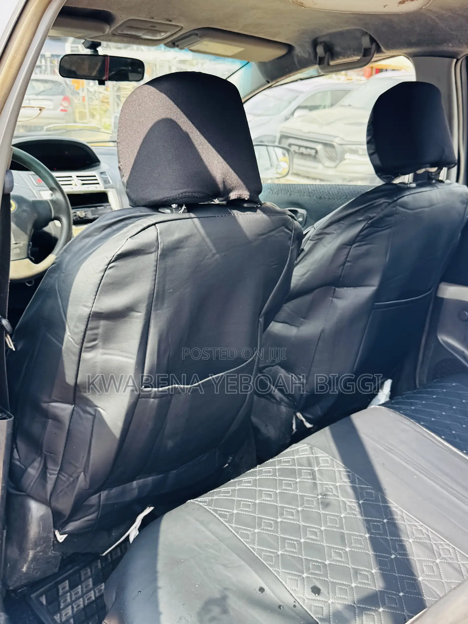 Toyota Yaris 2011 Silver