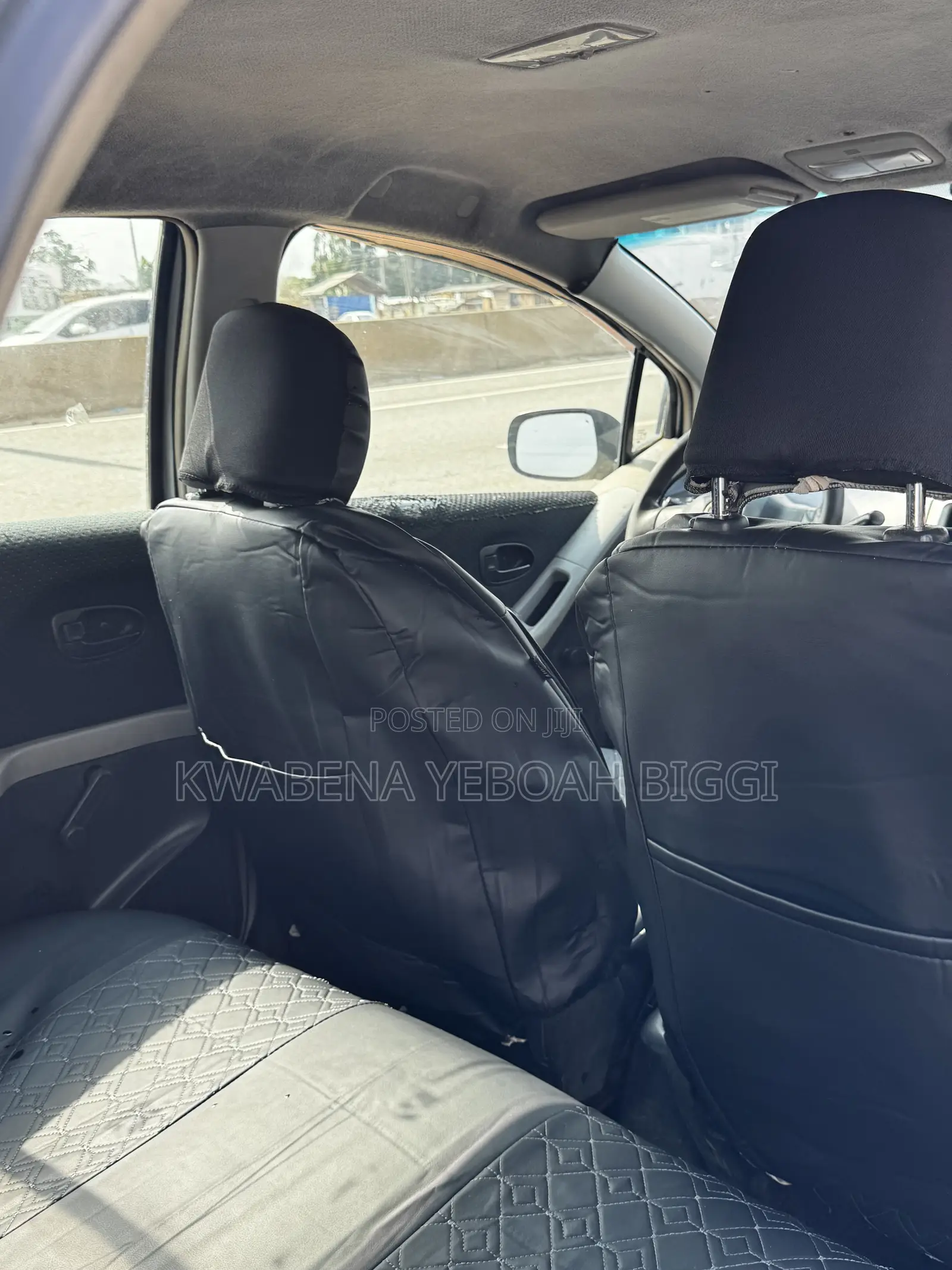 Toyota Yaris 2011 Silver