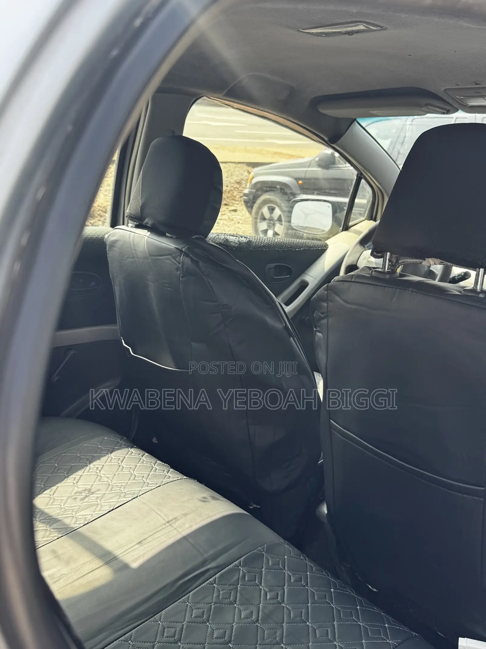Toyota Yaris 2011 Silver
