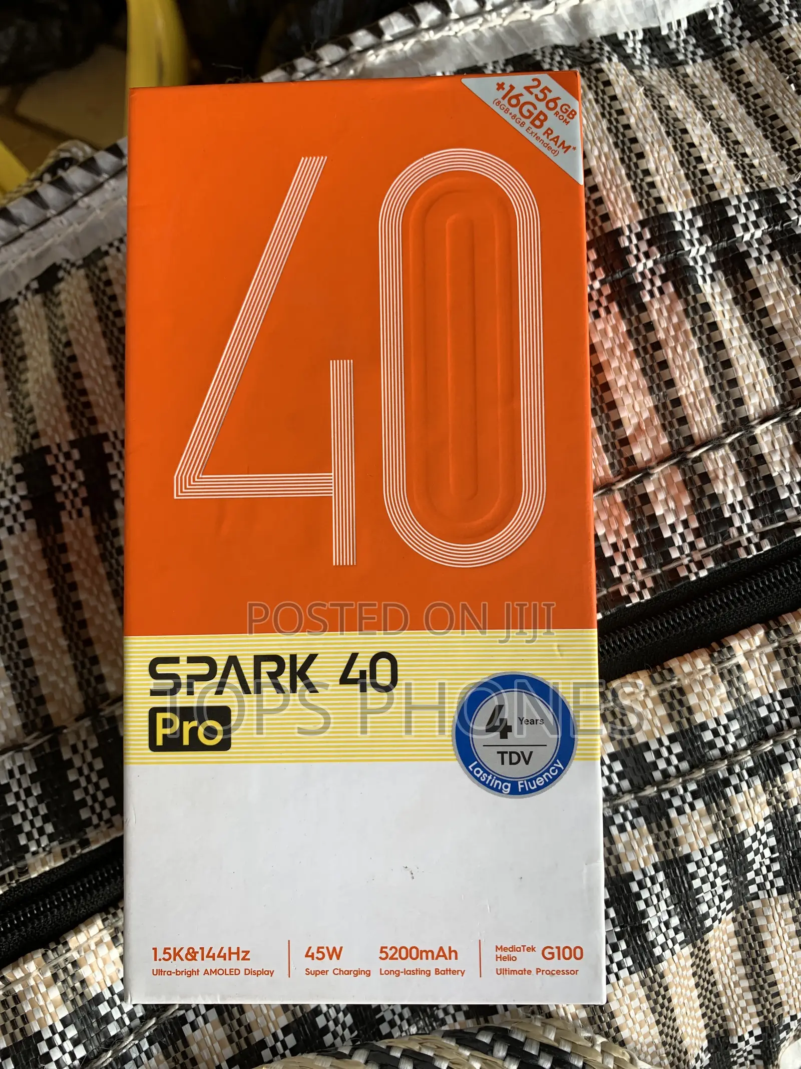 New Tecno Spark 40 Pro 256 GB Gold