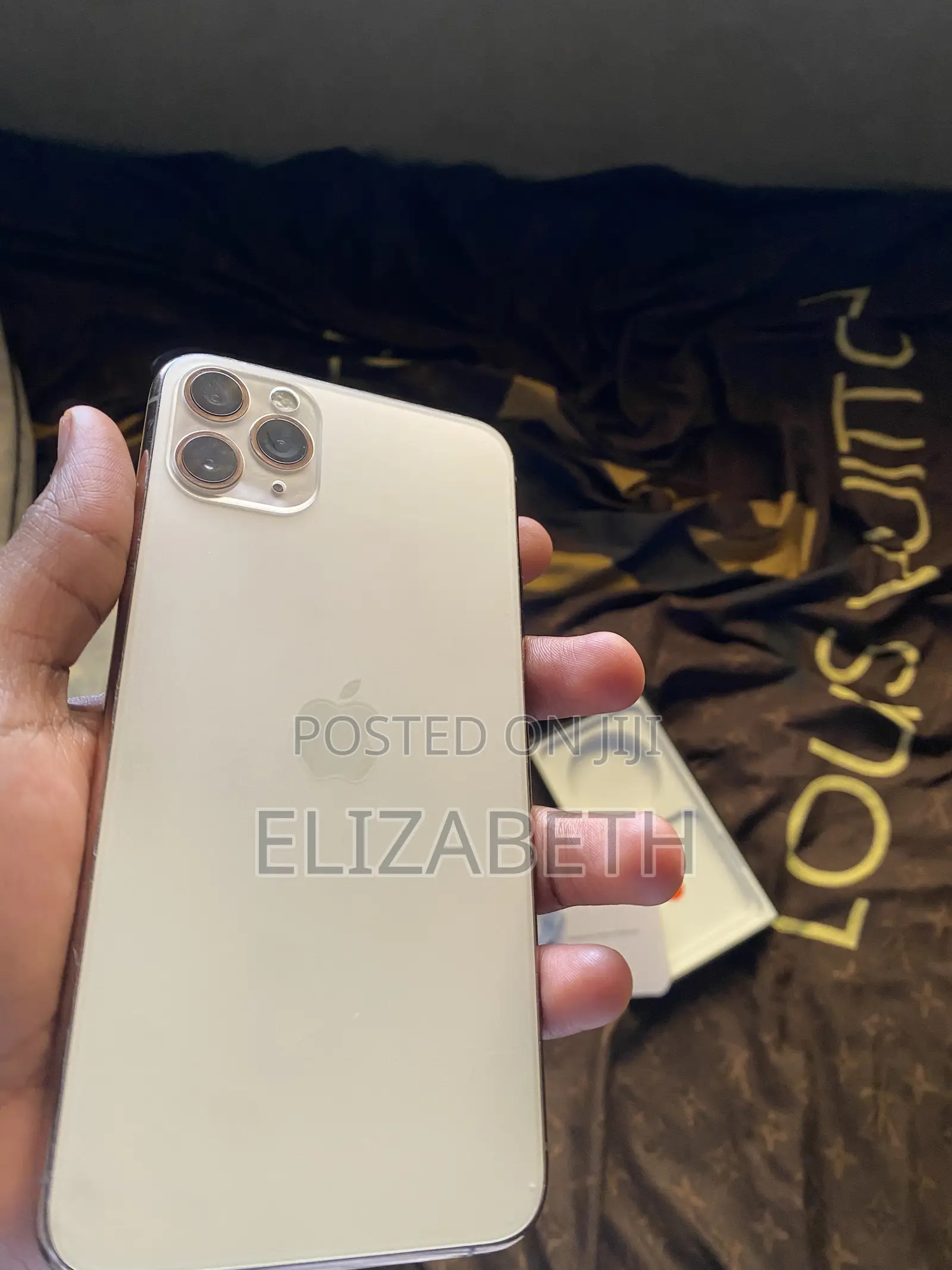 New Apple iPhone 11 Pro Max 64 GB Gold