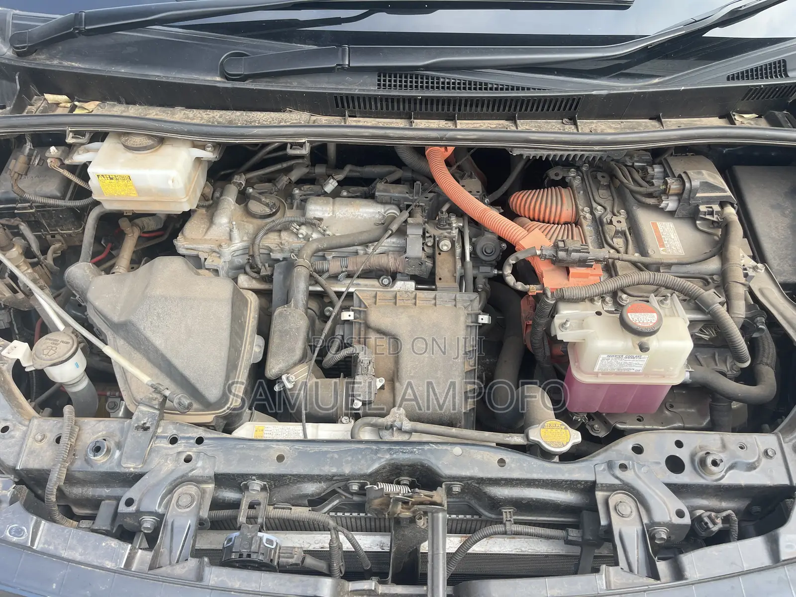 Toyota Voxy Hybrid V 2WD 7-Seater 2015 Black