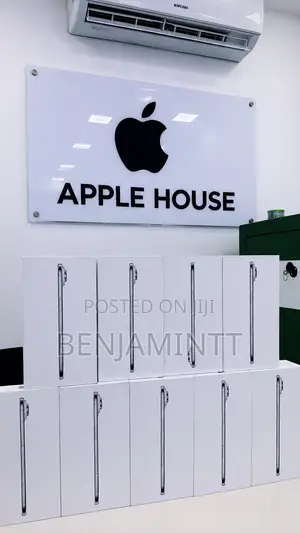 New Apple iPhone 17 256 GB