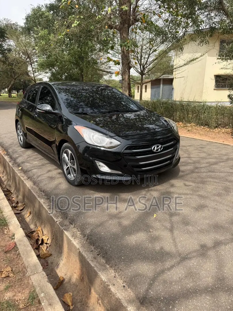 Hyundai Elantra SE Sedan FWD (1.8L 4cyl 6A) 2016 Black