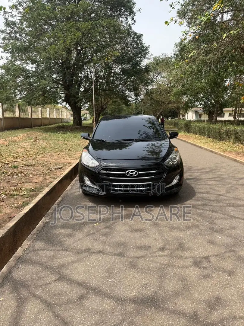 Hyundai Elantra SE Sedan FWD (1.8L 4cyl 6A) 2016 Black