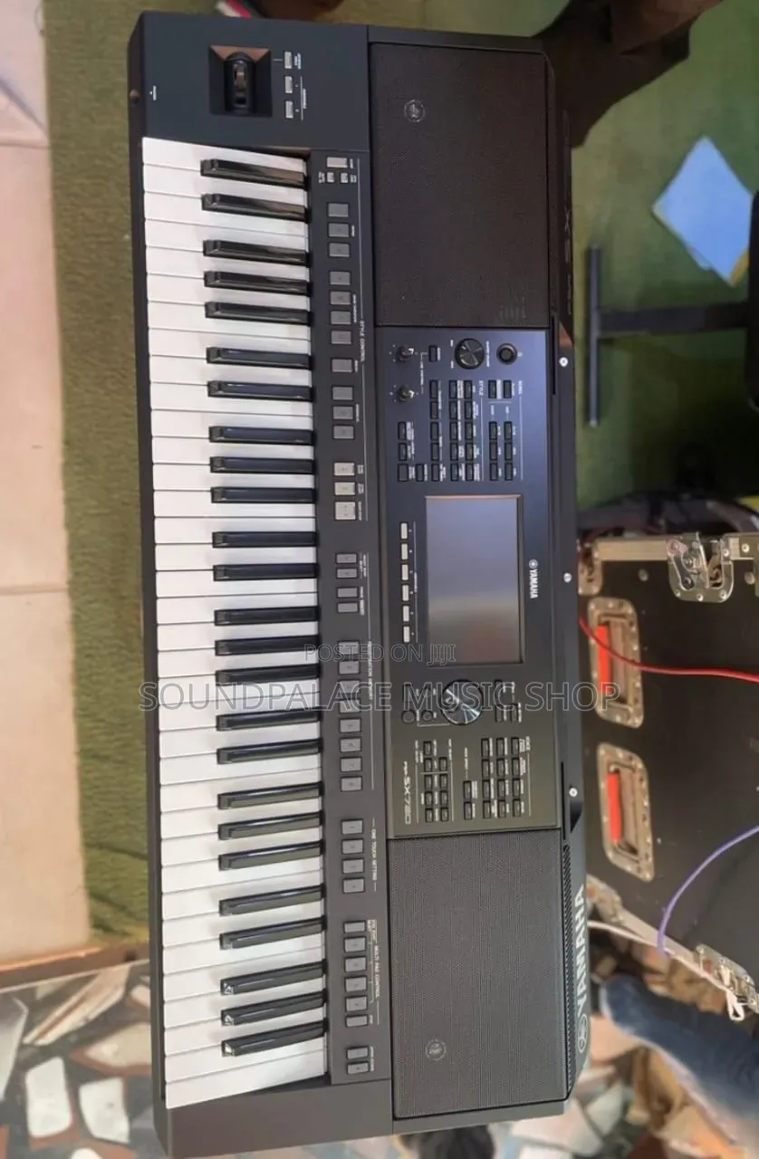 Yamaha PSR-Sx720 Electronic Arranger Workstation Keyboard