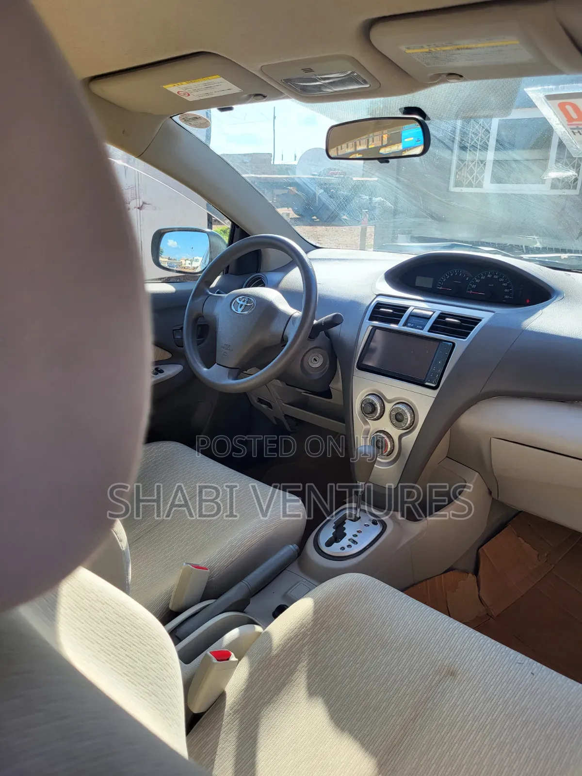Toyota Belta 2012 Silver