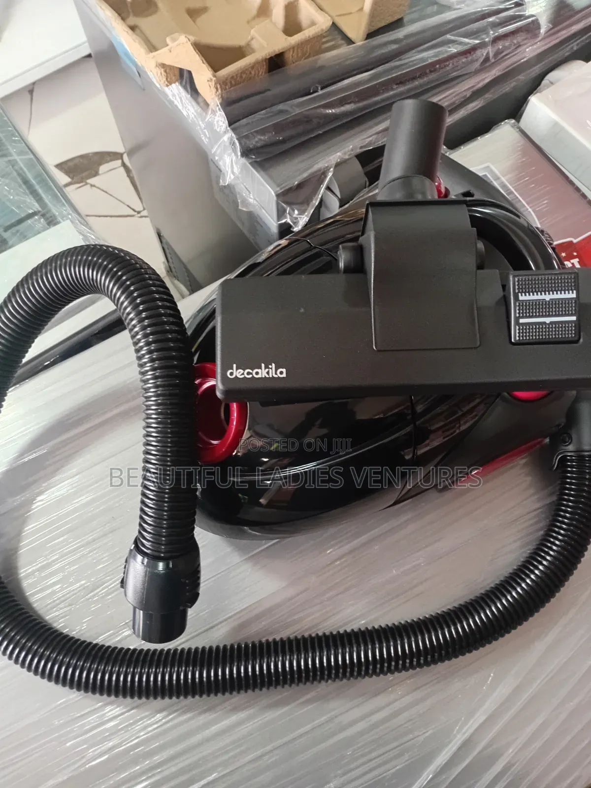 Keep Every Corner Spotless With the Decakila Vacuum Cleaner