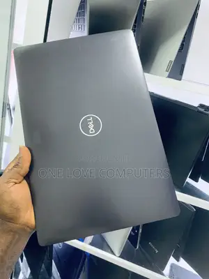 Laptop Dell Latitude 5500 16GB Intel Core i7 SSD 256GB