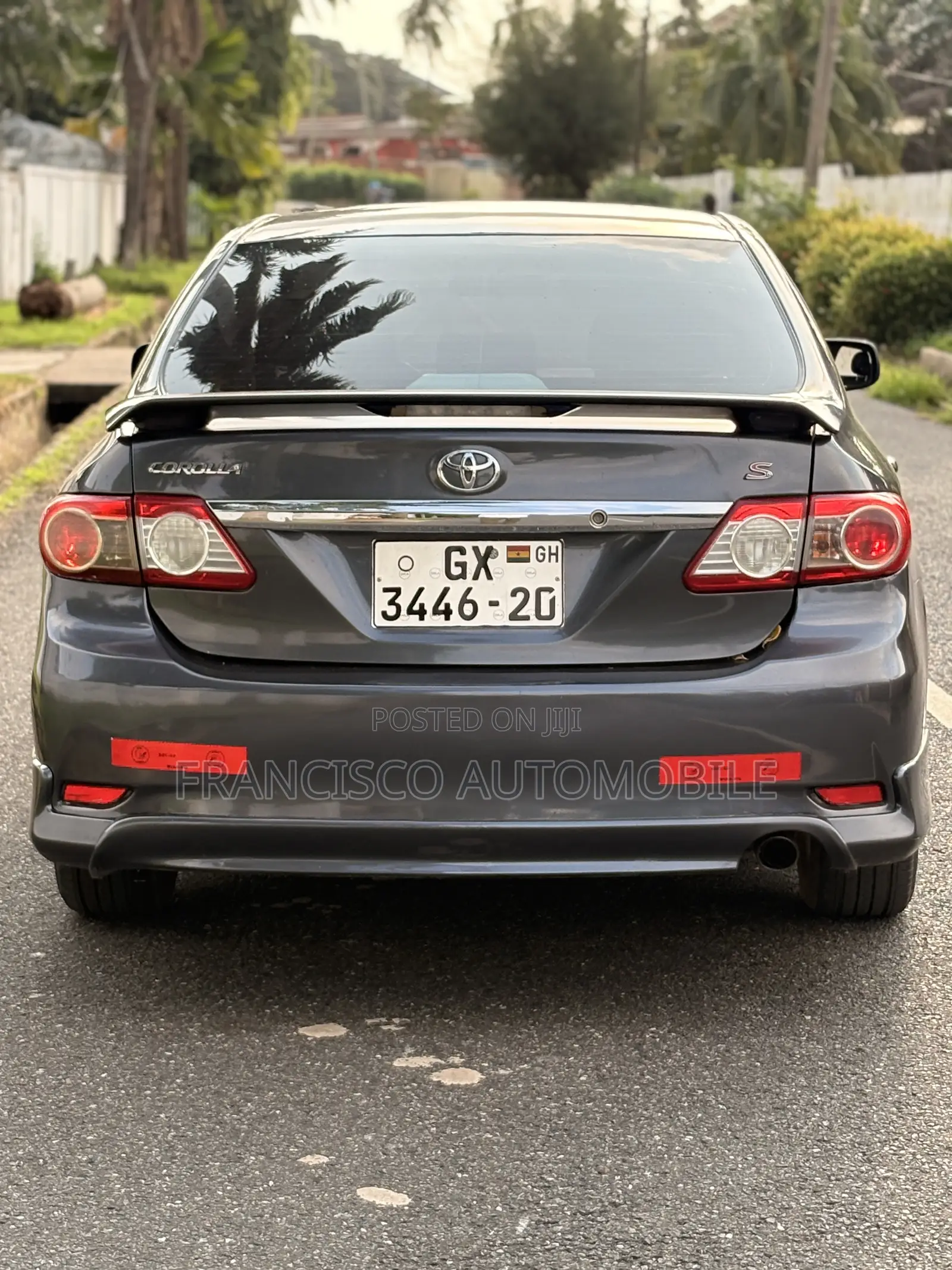 Toyota Corolla S 4dr Sedan (1.8L 4cyl 4A) 2013 Gray