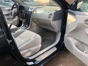 Toyota Corolla 2010 Black
