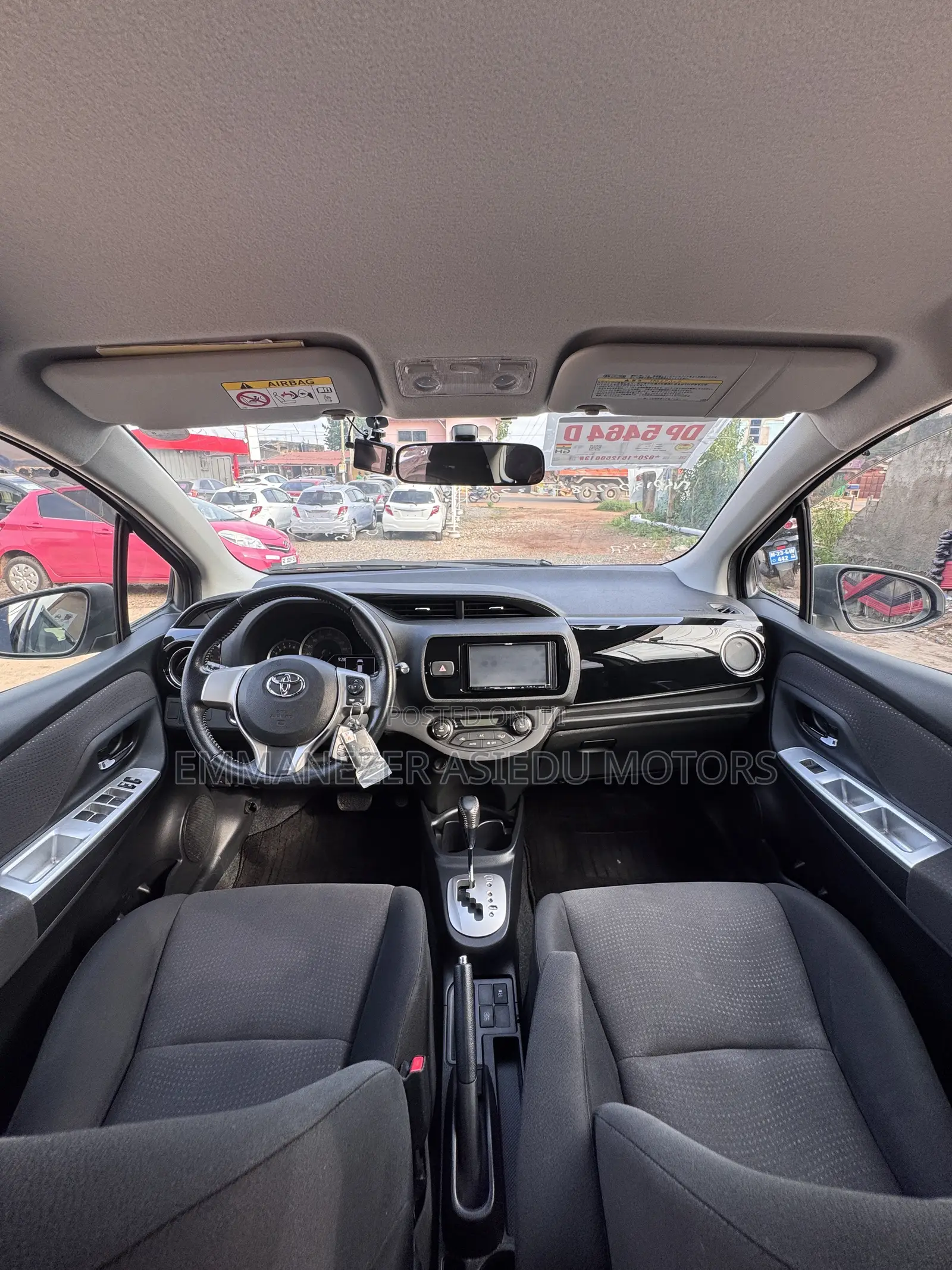 Toyota Vitz 1.3 FWD 5dr 2015 Pearl