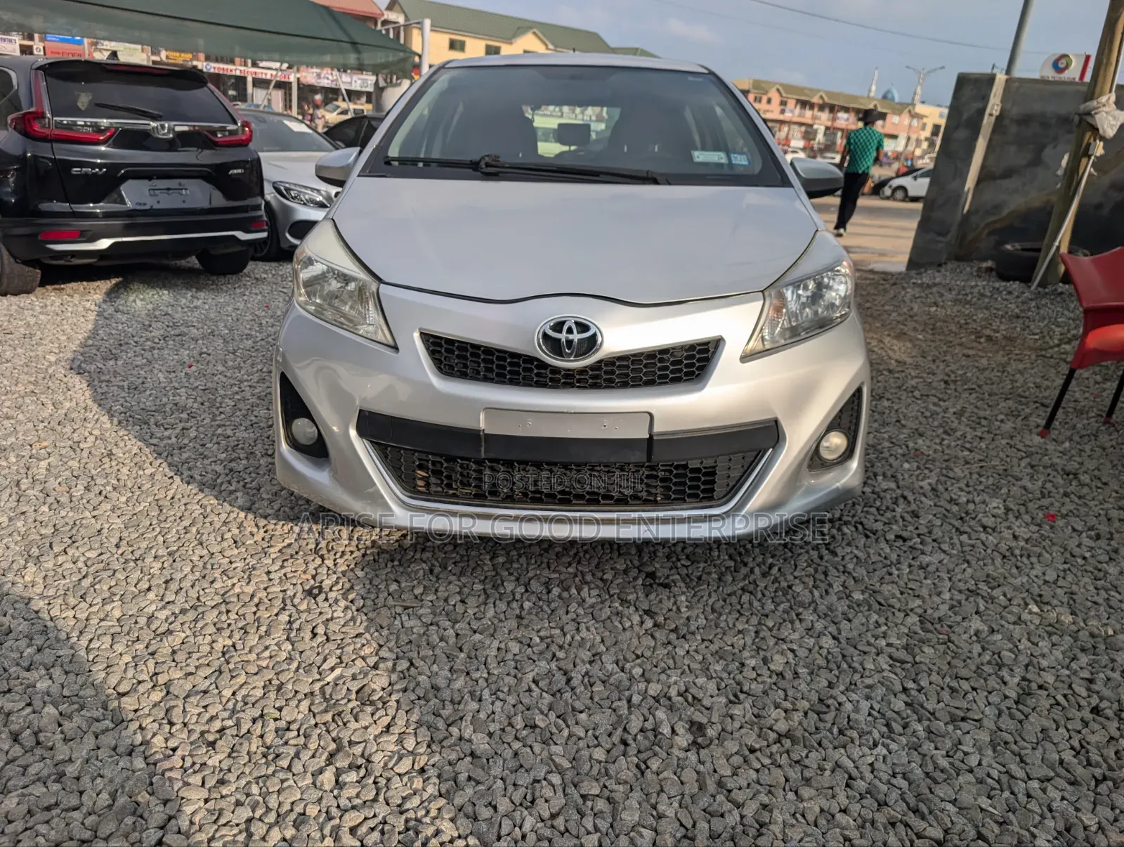 Toyota Yaris SE Hatchback 5dr 2013 Silver