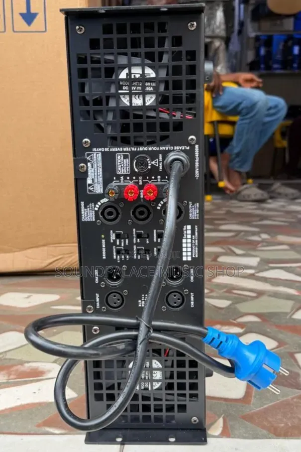 Crest Audio Ca18+ Professional Power Amplifier